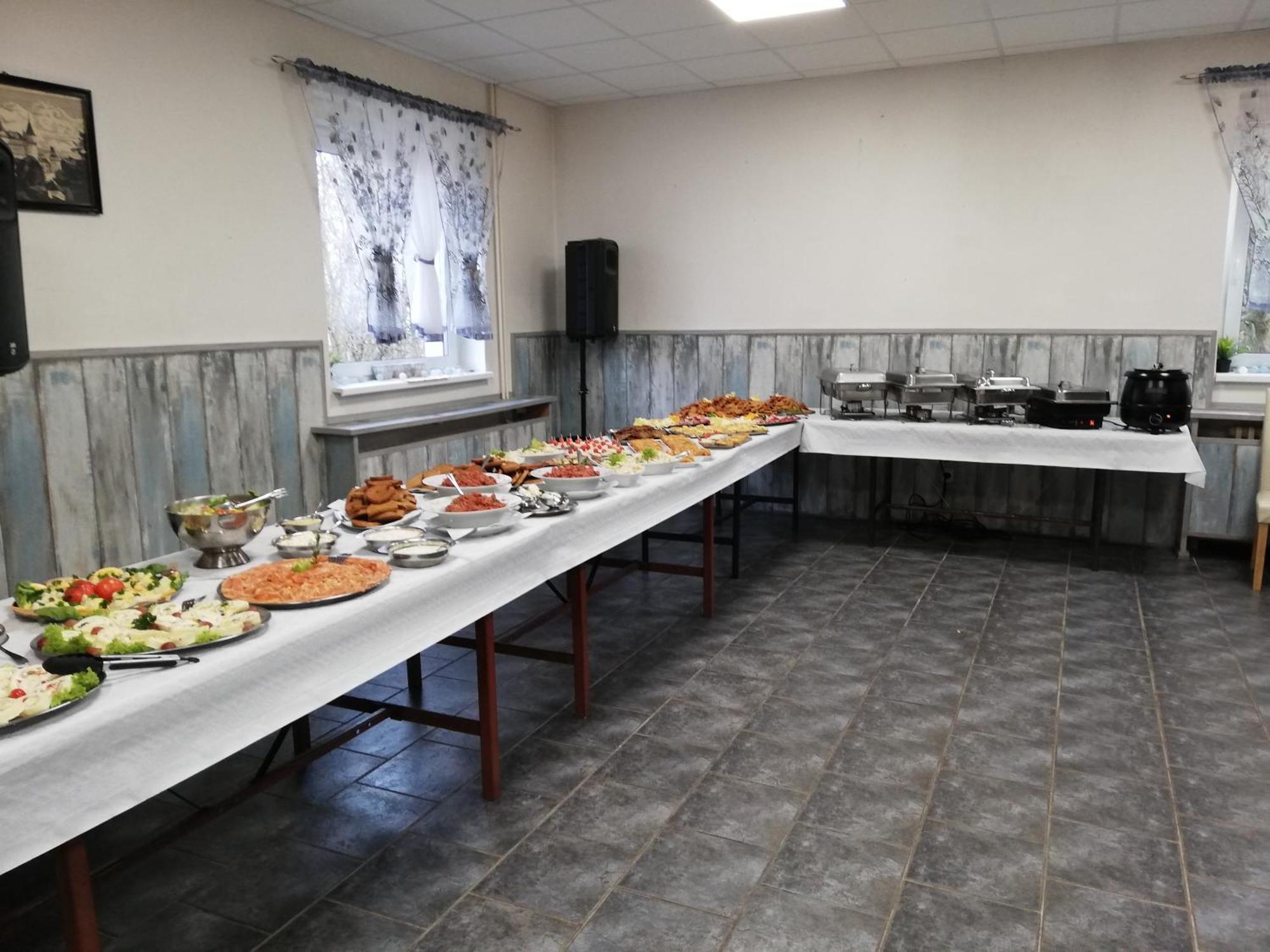 Hotel Kamenny Vrch Хомутов Экстерьер фото