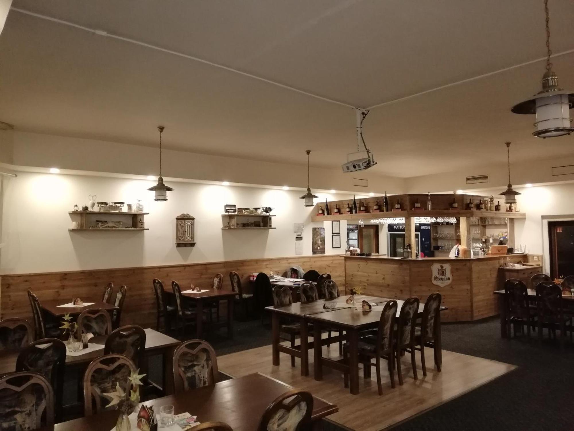 Hotel Kamenny Vrch Хомутов Экстерьер фото